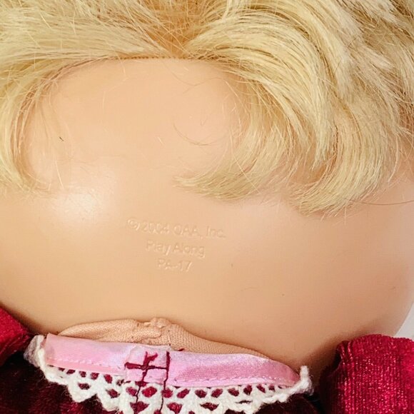 Cabbage Patch Doll Blonde Blue Eyes 2005 Play Along Velvet Dress 14 in - Picture 7 of 12